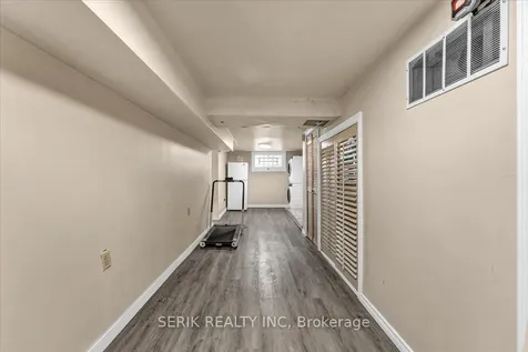 62 Harold Street Oshawa ON L1H 4Y3