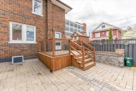 62 Harold Street Oshawa ON L1H 4Y3