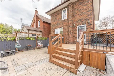 62 Harold Street Oshawa ON L1H 4Y3