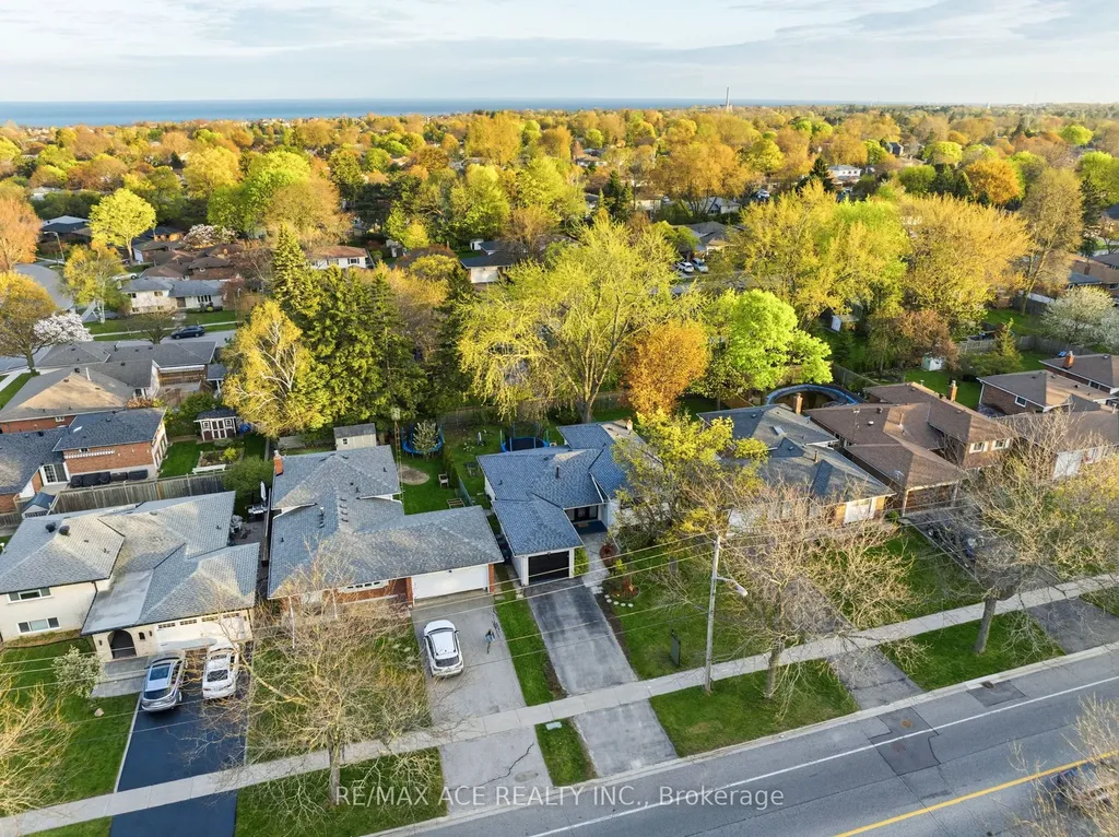 399 Lawson Road Toronto ON M1C 2J8