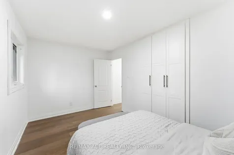 399 Lawson Road Toronto ON M1C 2J8