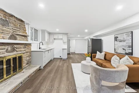 399 Lawson Road Toronto ON M1C 2J8