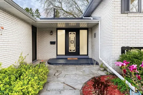 399 Lawson Road Toronto ON M1C 2J8