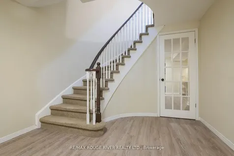 2052 Lynn Heights Drive Pickering ON L1X 1N8