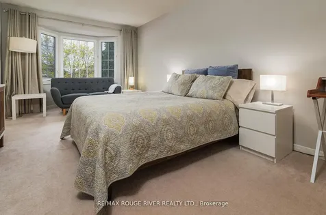 2052 Lynn Heights Drive Pickering ON L1X 1N8