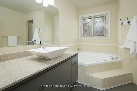 2052 Lynn Heights Drive Pickering ON L1X 1N8
