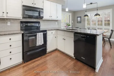 2052 Lynn Heights Drive Pickering ON L1X 1N8