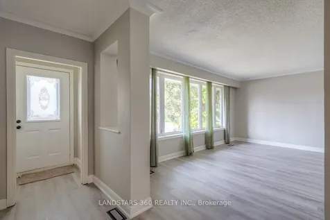 127 Galloway Road Toronto ON M1E 1W9