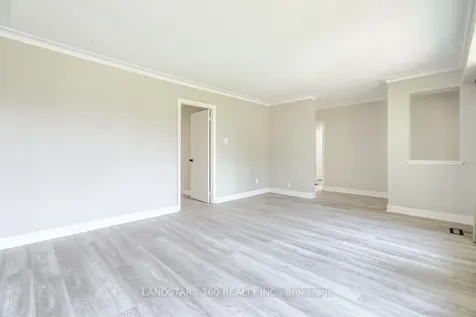 127 Galloway Road Toronto ON M1E 1W9