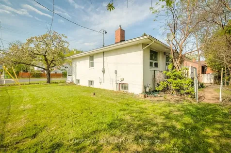 127 Galloway Road Toronto ON M1E 1W9