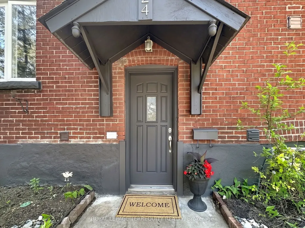 57 Queensdale Avenue Toronto ON M4J 1Y1