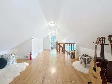 57 Queensdale Avenue Toronto ON M4J 1Y1