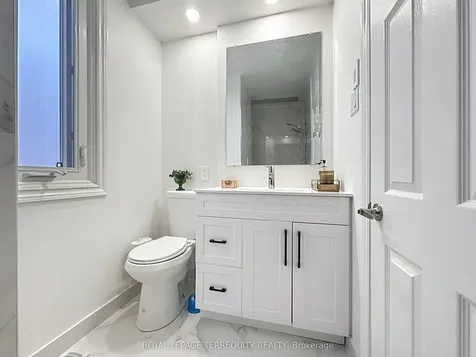 57 Queensdale Avenue Toronto ON M4J 1Y1