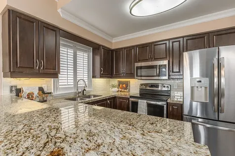 37 Wetherburn Drive Whitby ON L1P 1M7