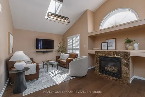 37 Wetherburn Drive Whitby ON L1P 1M7