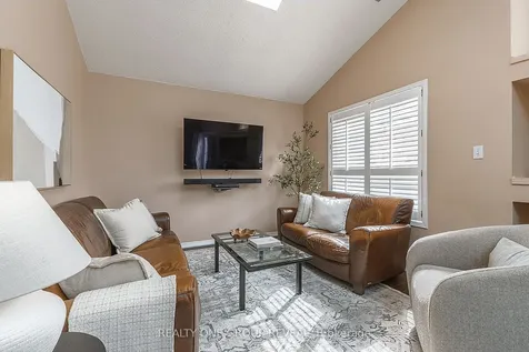 37 Wetherburn Drive Whitby ON L1P 1M7