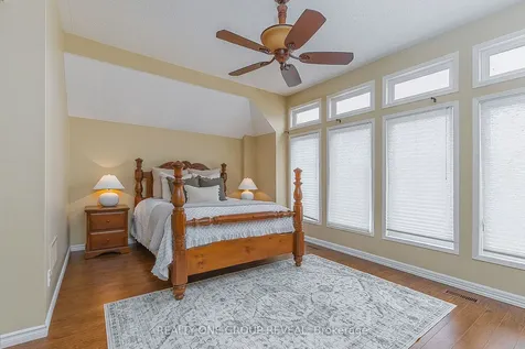 37 Wetherburn Drive Whitby ON L1P 1M7