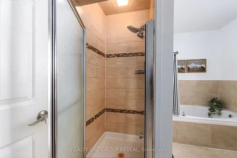 37 Wetherburn Drive Whitby ON L1P 1M7