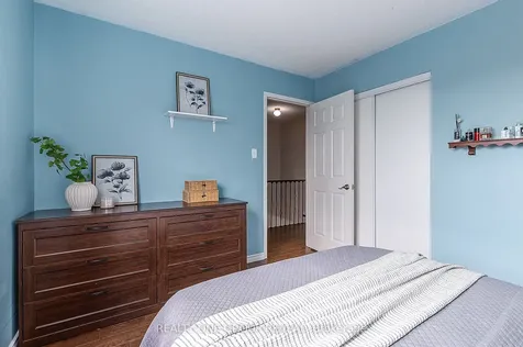 37 Wetherburn Drive Whitby ON L1P 1M7