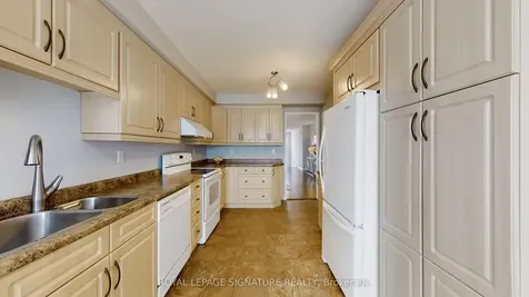 1256 Dartmoor Street Oshawa ON L1K 2K2