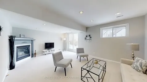 1256 Dartmoor Street Oshawa ON L1K 2K2
