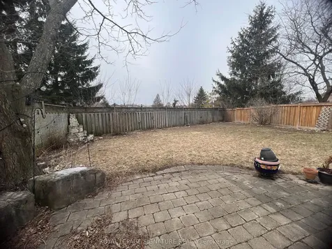 1256 Dartmoor Street Oshawa ON L1K 2K2