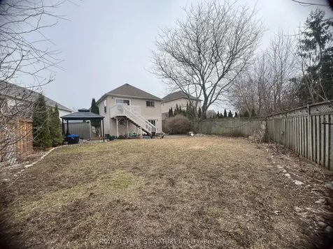 1256 Dartmoor Street Oshawa ON L1K 2K2
