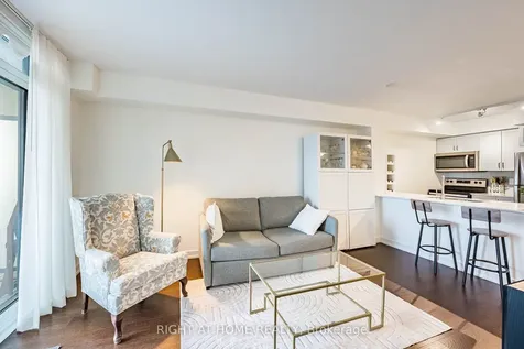 8 Trent Avenue Toronto ON M4C 0A6