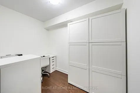 8 Trent Avenue Toronto ON M4C 0A6