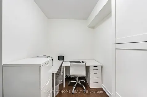 8 Trent Avenue Toronto ON M4C 0A6