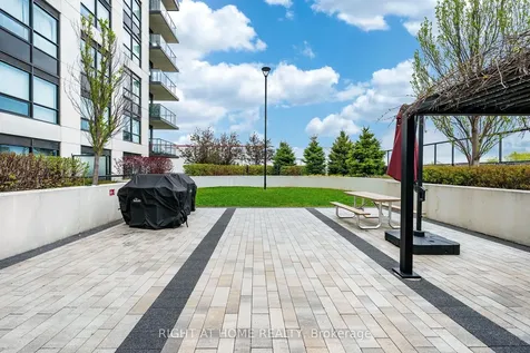 8 Trent Avenue Toronto ON M4C 0A6
