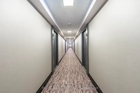 8 Trent Avenue Toronto ON M4C 0A6