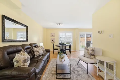 69 Hammond Street Clarington ON L1C 5E6