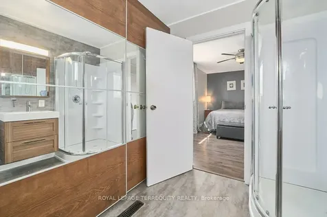 798 Greenbriar Drive Oshawa ON L1G 7J6
