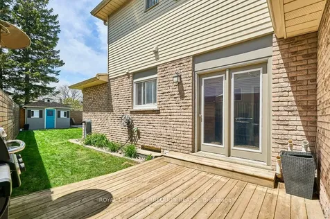 798 Greenbriar Drive Oshawa ON L1G 7J6