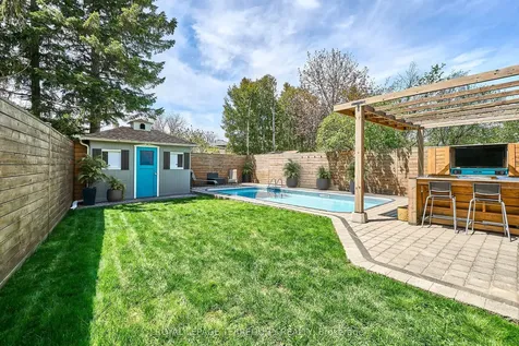 798 Greenbriar Drive Oshawa ON L1G 7J6