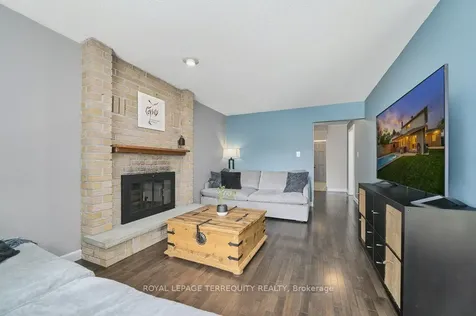798 Greenbriar Drive Oshawa ON L1G 7J6