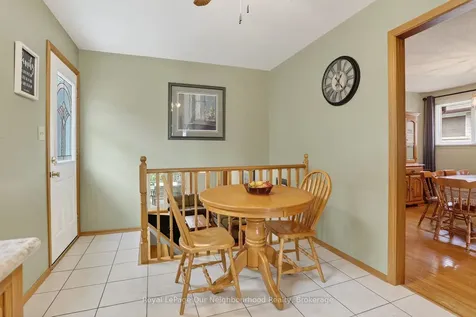 34 Brant Court Oshawa ON L1G 4M9