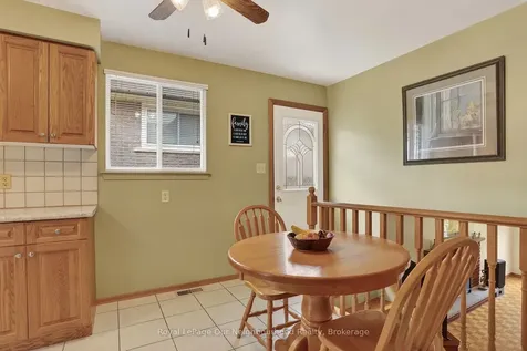 34 Brant Court Oshawa ON L1G 4M9