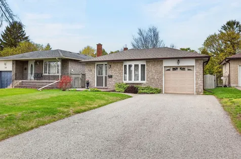 34 Brant Court Oshawa ON L1G 4M9