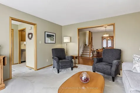 34 Brant Court Oshawa ON L1G 4M9