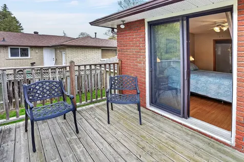 34 Brant Court Oshawa ON L1G 4M9
