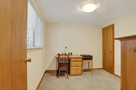 34 Brant Court Oshawa ON L1G 4M9