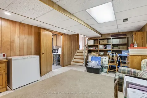 34 Brant Court Oshawa ON L1G 4M9