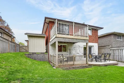 34 Brant Court Oshawa ON L1G 4M9