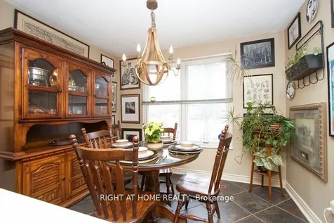 3 Hampstead Gate E Clarington ON L1E 1V2