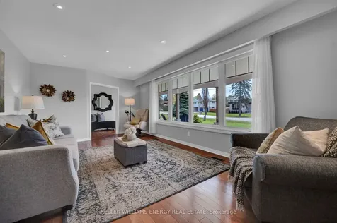 858 Swiss Heights Oshawa ON L1K 2A9