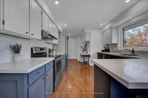 858 Swiss Heights Oshawa ON L1K 2A9