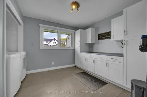 858 Swiss Heights Oshawa ON L1K 2A9