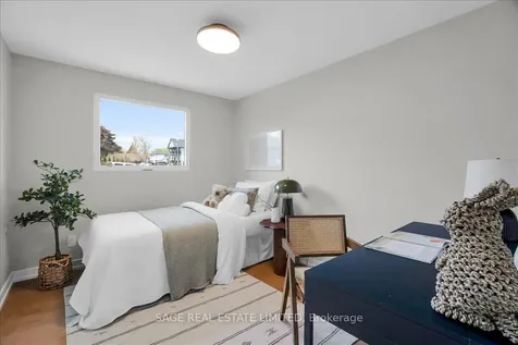 664 Breezy Drive Pickering ON L1W 2X3